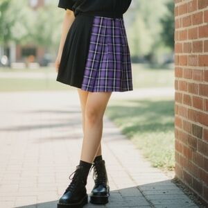 Hot Topic Black and Purple Two-Tone Pleated Mini Skirt
